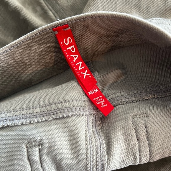 SPANX Jean-Ish Legging - Stone Wash Camo - Picture 9 of 11